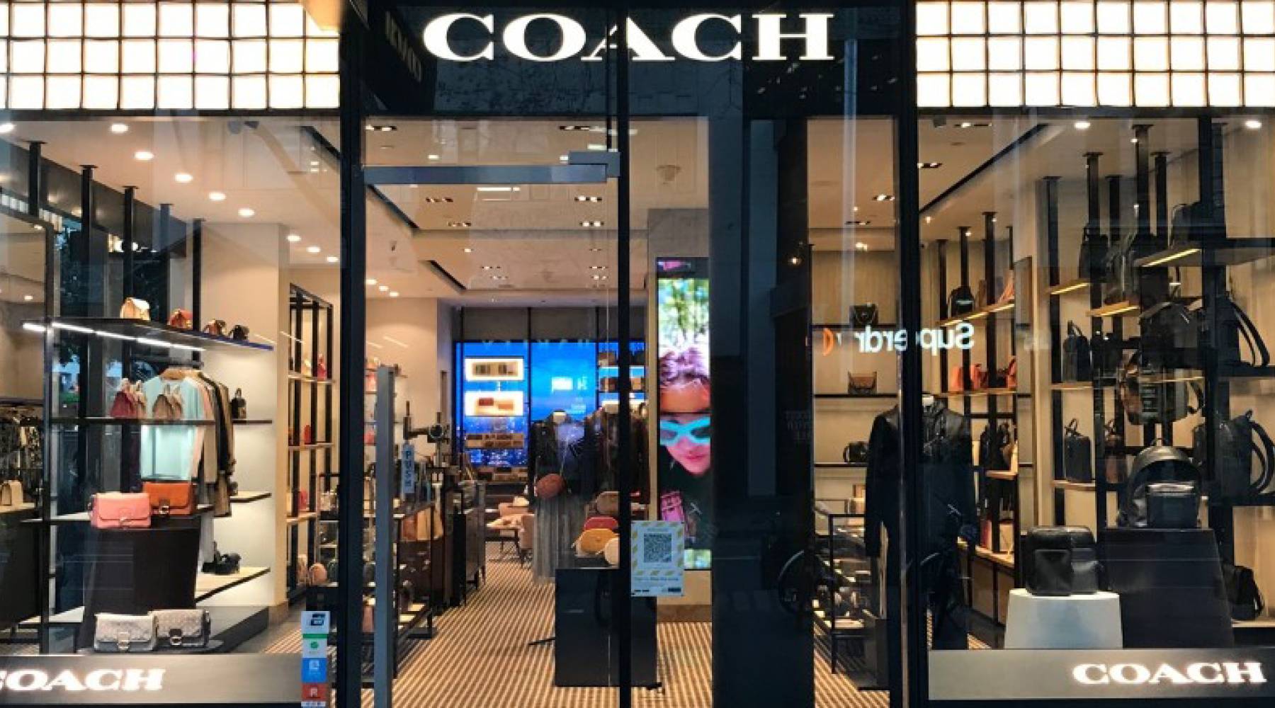 Coach Auckland Shopping Heart of the City